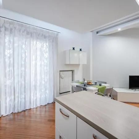 Napoli Charming Apartments Vomero 